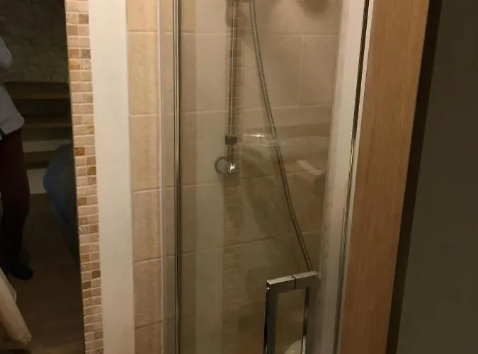 펜션 De La Roseraie *